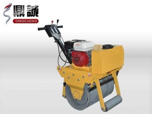 點(diǎn)擊查看詳細(xì)信息<br>標(biāo)題：輕型手扶式單鋼輪壓路機(jī) 閱讀次數(shù)：12964